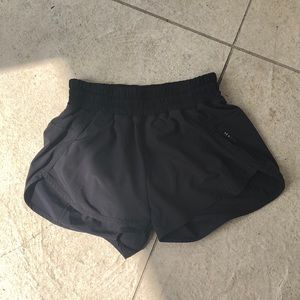Black lulu shorts